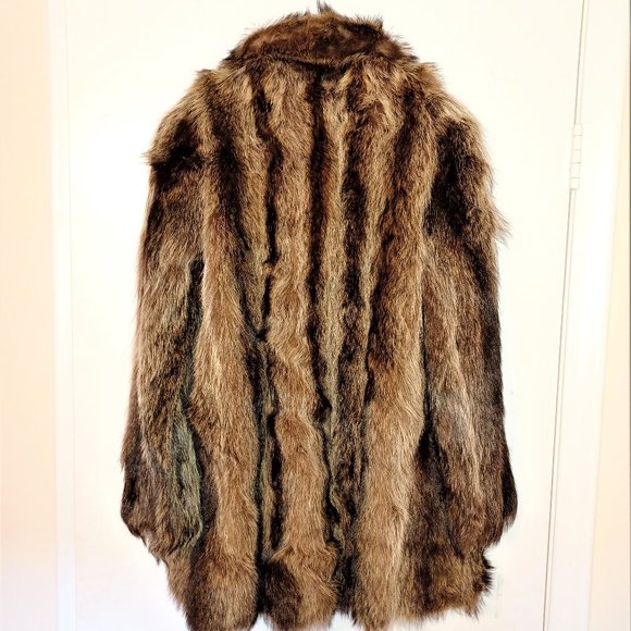 Ladies Racoon Jacket - Picture 2 of 2